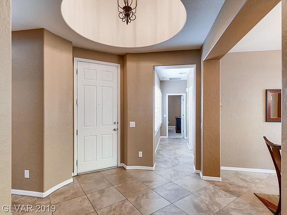 4th image of 7236 Royal Melbourne Dr