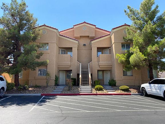 2nd image of 900 Heavenly Hills Ct Unit 110