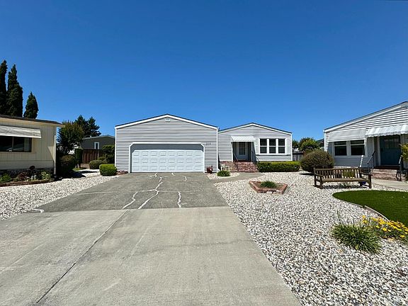 4th image of 208 Shirley Court
