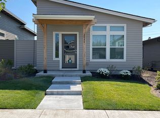 2984 NE Roxy Pl, Bend, OR 97701