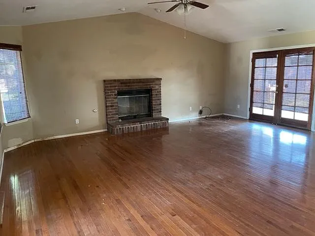 566 N Fir Way — Photo 3