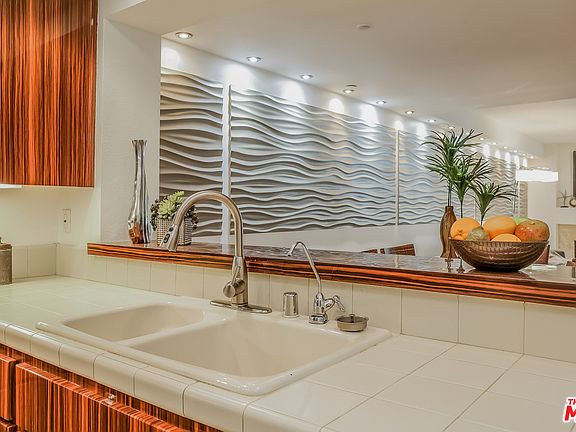 3rd image of 110 Ocean Park Blvd Unit 215