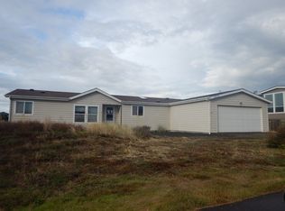 2010 NW Cutter St, Waldport, OR