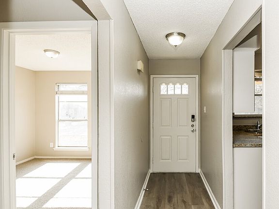 3rd image of 6469 N Park Dr