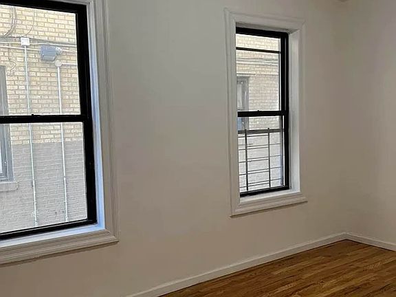 5th image of 1279 Morris Ave #A-1