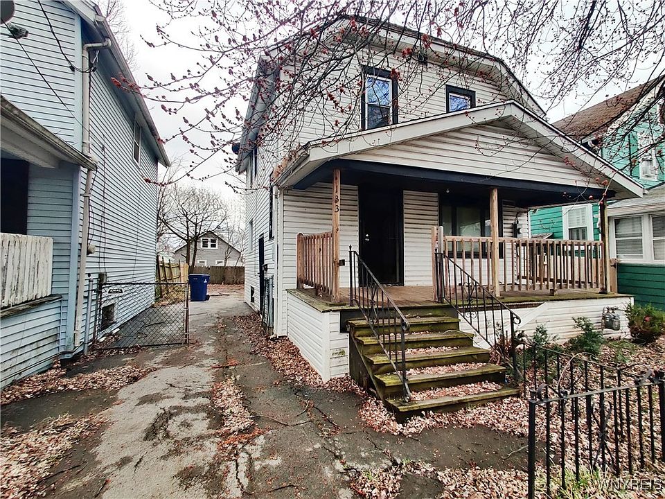 1st image of 133 Dunlop Ave