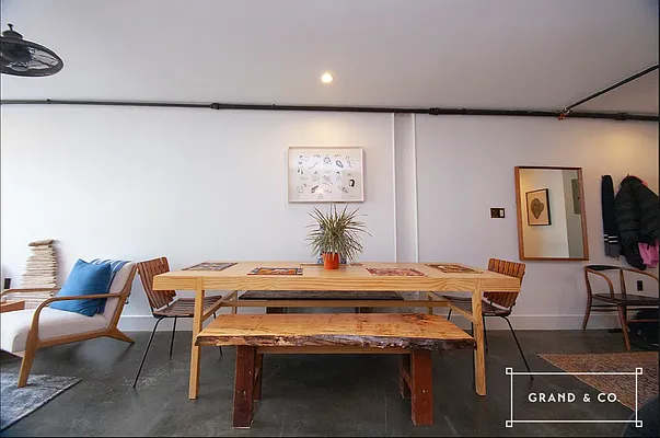 Rented by Grand & Co. | media 22