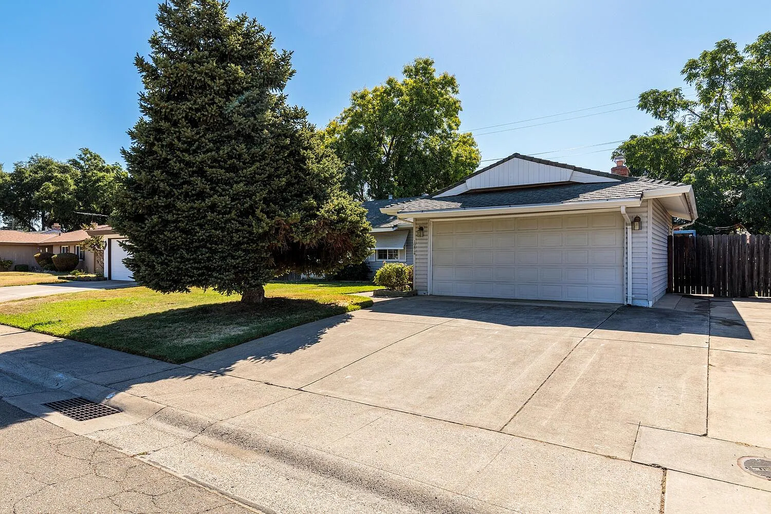 10816 Dunbar Way photo 1