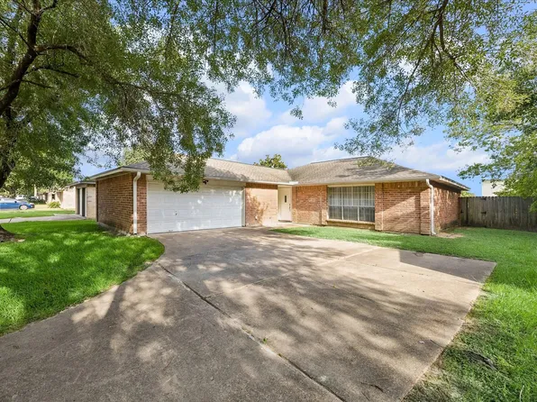 16343 Sky Blue Ln, Houston, TX 77095