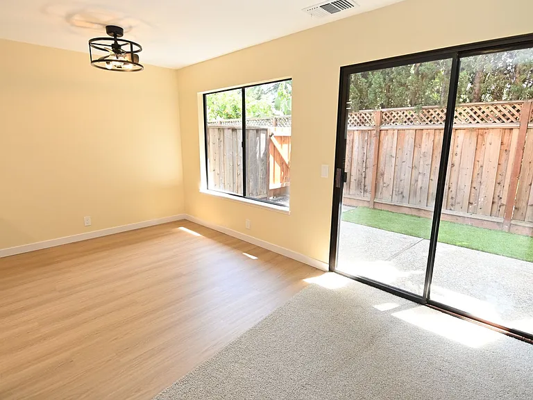 347 W Rincon Ave #E — Photo 5