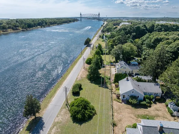 30 Sunset Ln, Bourne, MA 02532