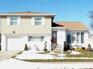 128 Cedar Street, Freeport, NY 11520