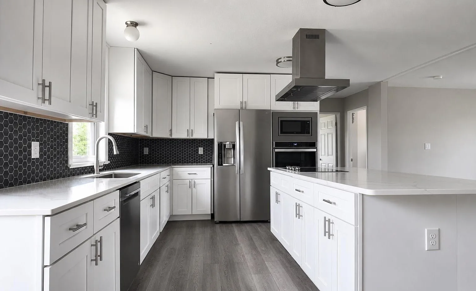 3 bed, 2.0 bath, 1536 sqft, $2,000 — Photo 4
