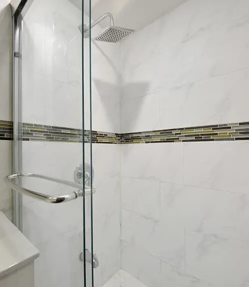 240 E 28th St #1 — Photo 20