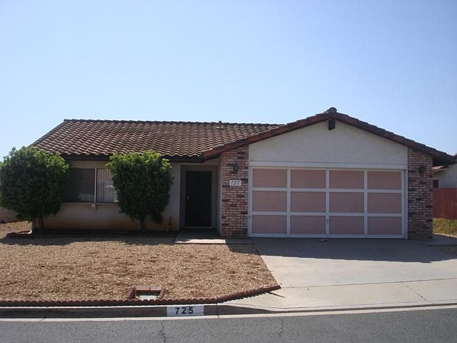 1st image of 725 Honeydew Ln