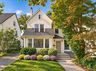 37 Jayson Avenue, Great Neck, NY 11021