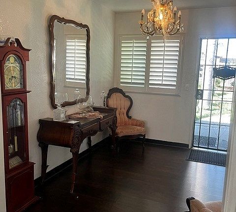 5th image of 20378 Warren Rd