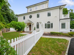 80 E Putnam Ave, Cos Cob, CT 06807