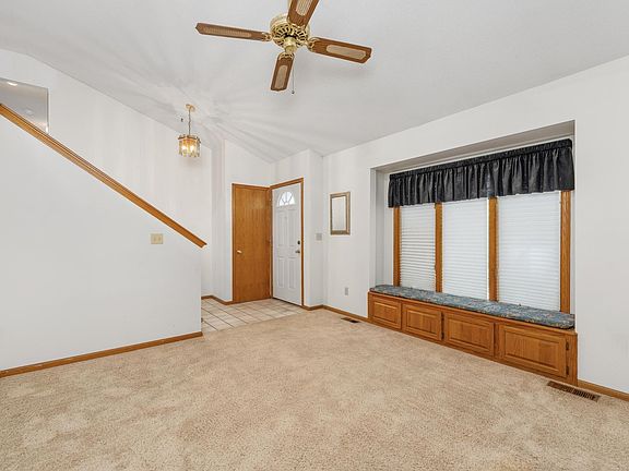 4th image of 1909 N Smarsh Ln