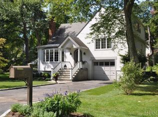 11 Meadow Way, Irvington, NY 10533