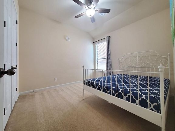 3rd image of 449 Cascada Ln