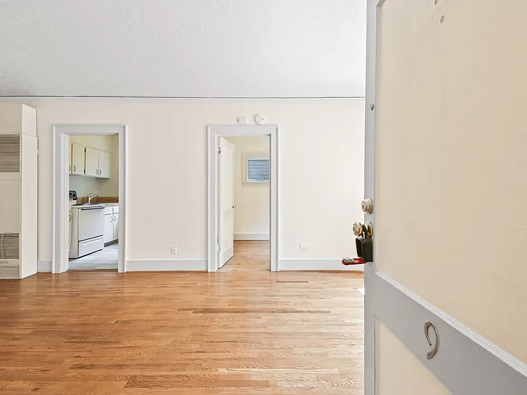 9-1526 SE Hawthorne Blvd #9 — Photo 3