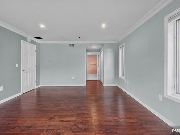 Thumbnail 19