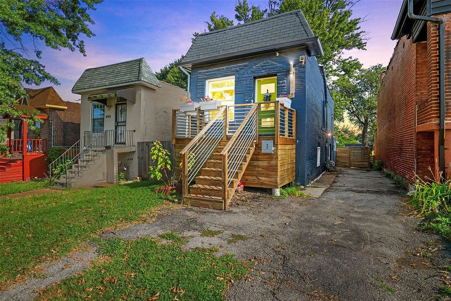 4343 Fyler Ave photo 1