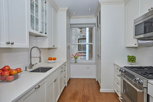 Sold by Compass | media 6