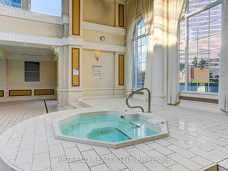 15 Greenview Ave #2111 — Photo 29
