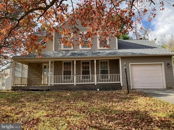 18424 Flower Hill Way, Gaithersburg, MD 20879