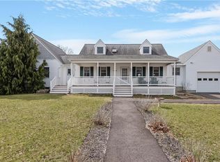 2 Sandy Ln, Westerly, RI 02891