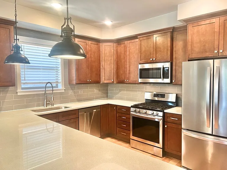 2206 Park View St NE — Photo 7