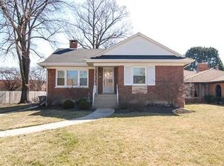 575 Byrd Rd, Riverside, IL 60546