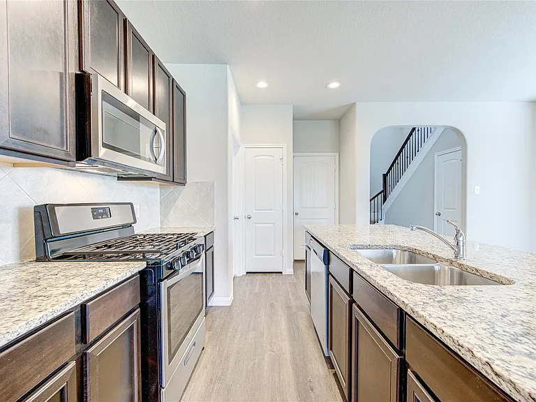 3707 W Alessano Ln — Photo 12