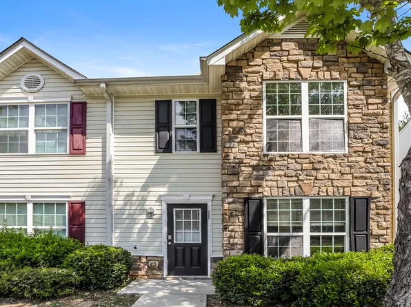 1902 Grove Way, Hampton, GA 30228