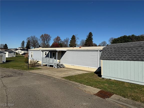 3rd image of 253 Lara Dr