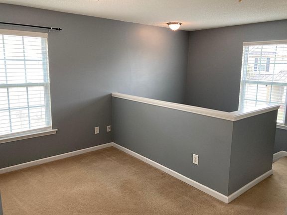 5th image of 214 Fox Creek Blvd
