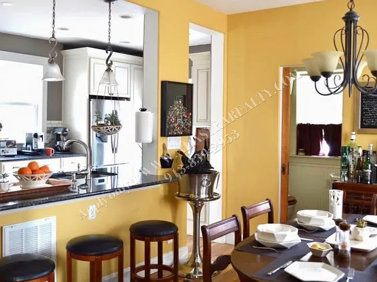4005 Genessee St — Photo 5