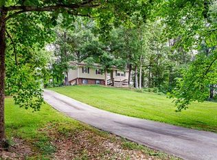 1143 Homer Carr Rd, Algood, TN 38501