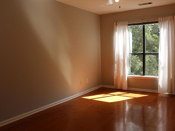 Family Room 1