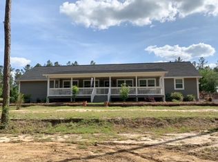 206 Colby Cir, Lyons, GA 30436