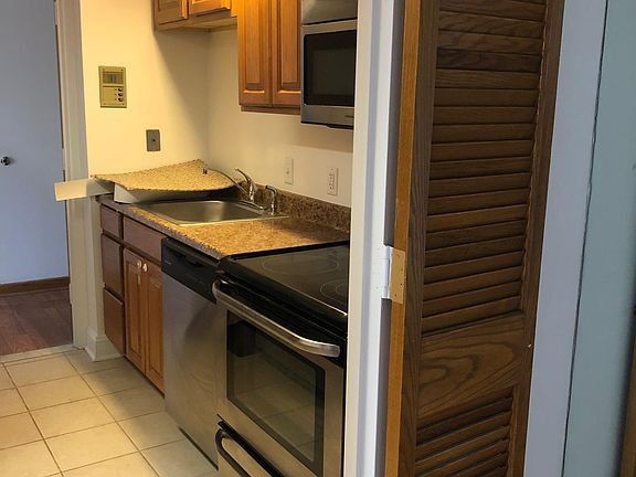 4th image of 5025 Wisconsin Ave NW #6