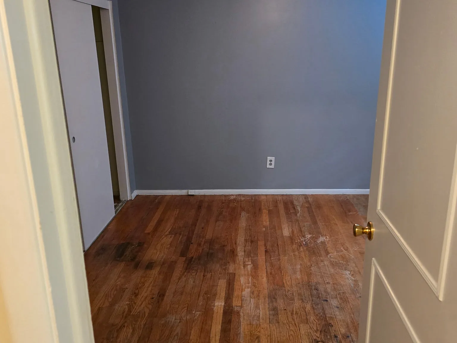 762 Mentor Ave — Photo 3