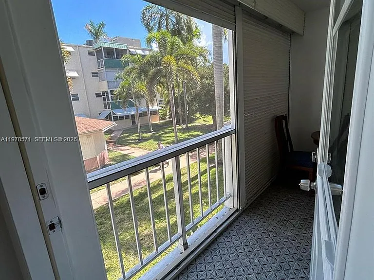1333 E Hallandale Beach Blvd #224 — Photo 6