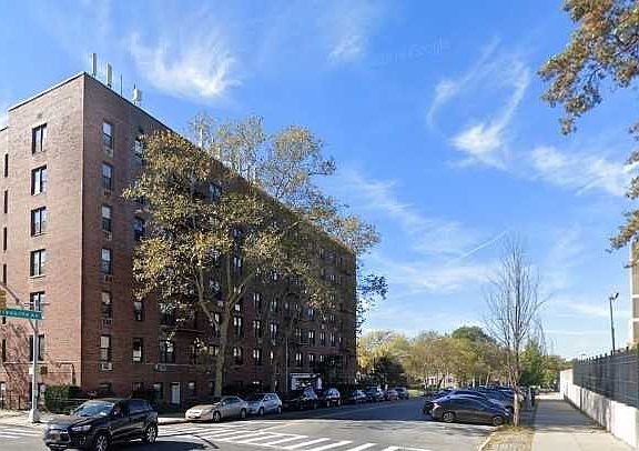 5th image of 152-72 Melbourne Ave ##lf