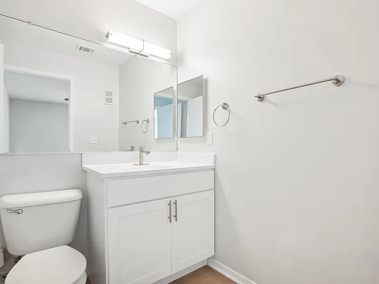 Cambridge Park Apartments — Photo 123