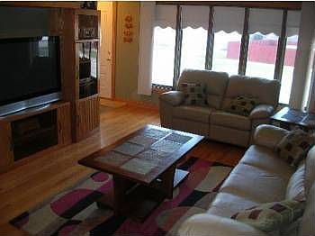 2nd image of 9333 S Melvina Ave