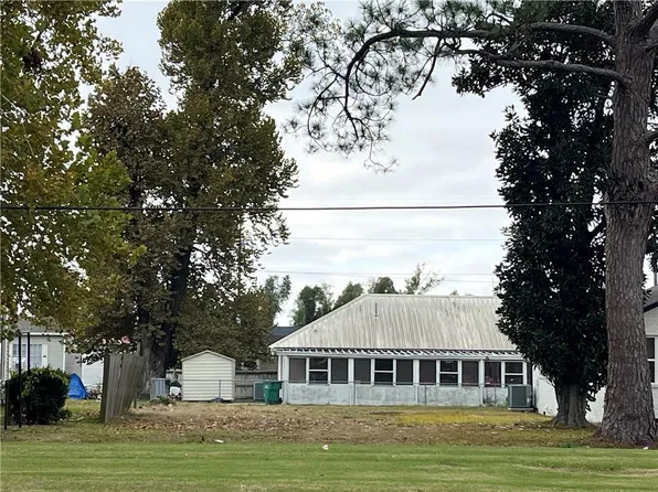 11510 Jefferson Hwy, New Orleans, LA 70123