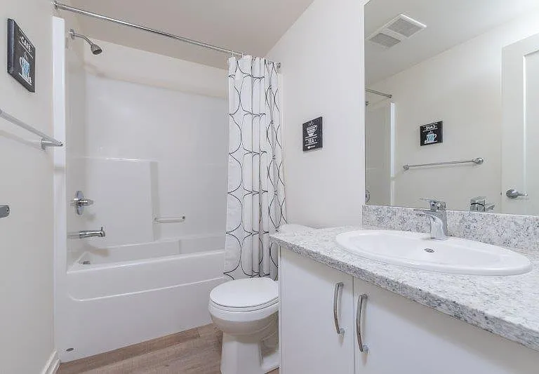 450 8th Ave SE #308 — Photo 11